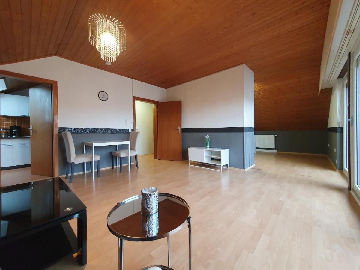 Mit Ausblick In Apartment *