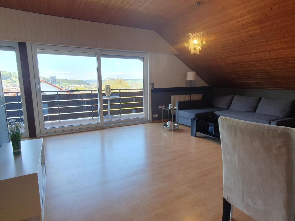 Apartment Mit Ausblick In *